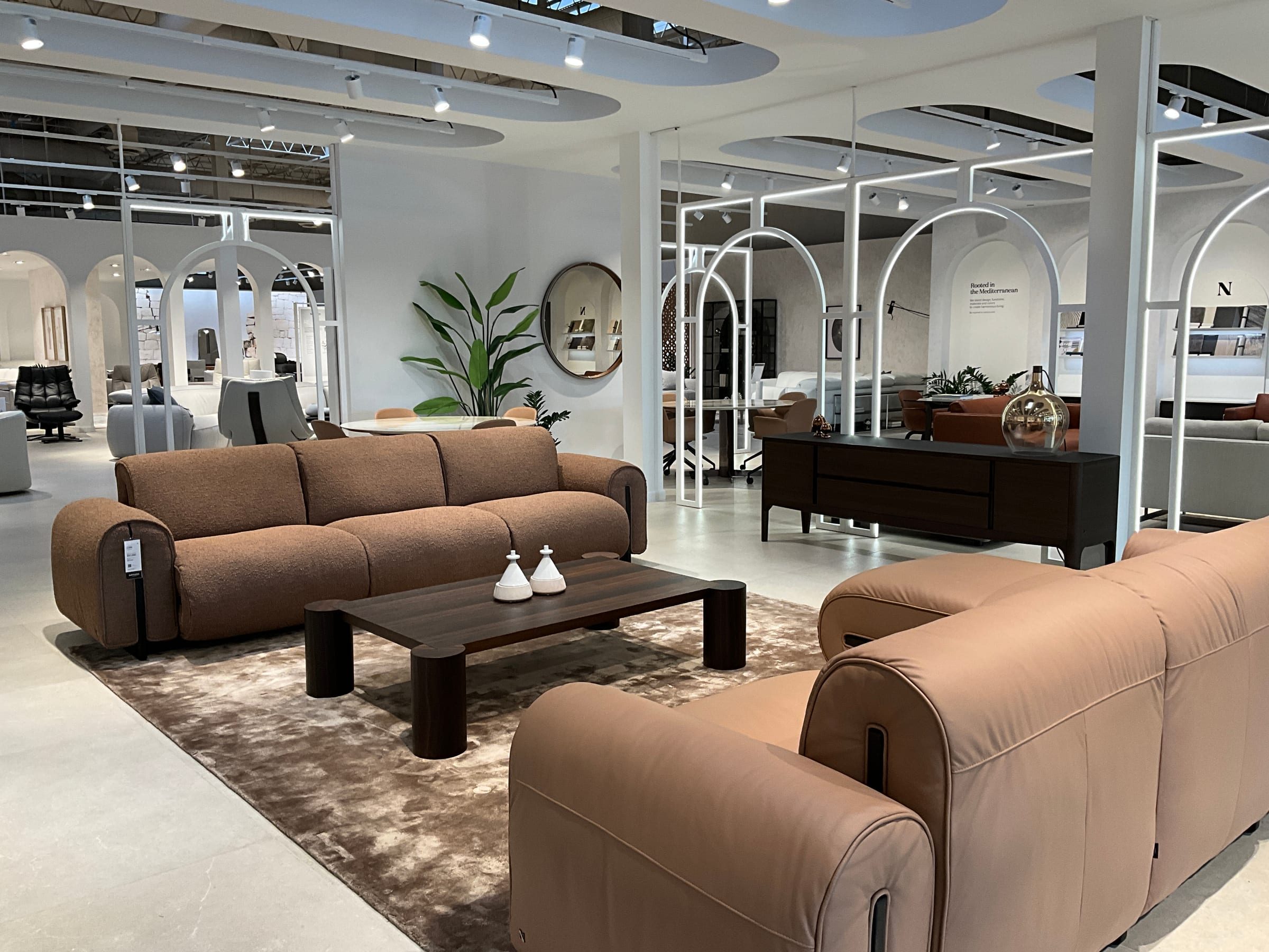 Franchise door floor set with the current season's assortment.
