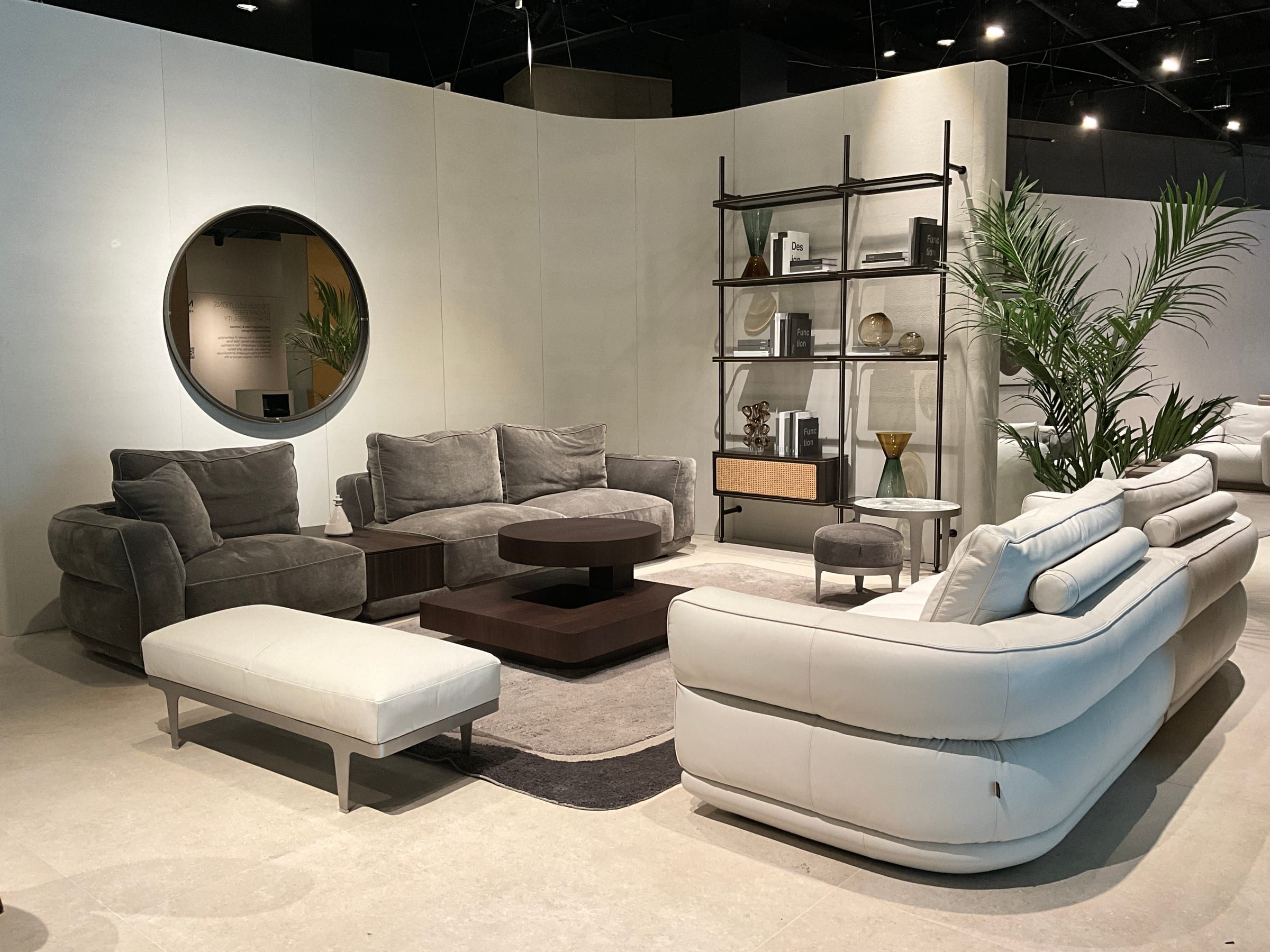 Finished showroom floor on the morning market opens.