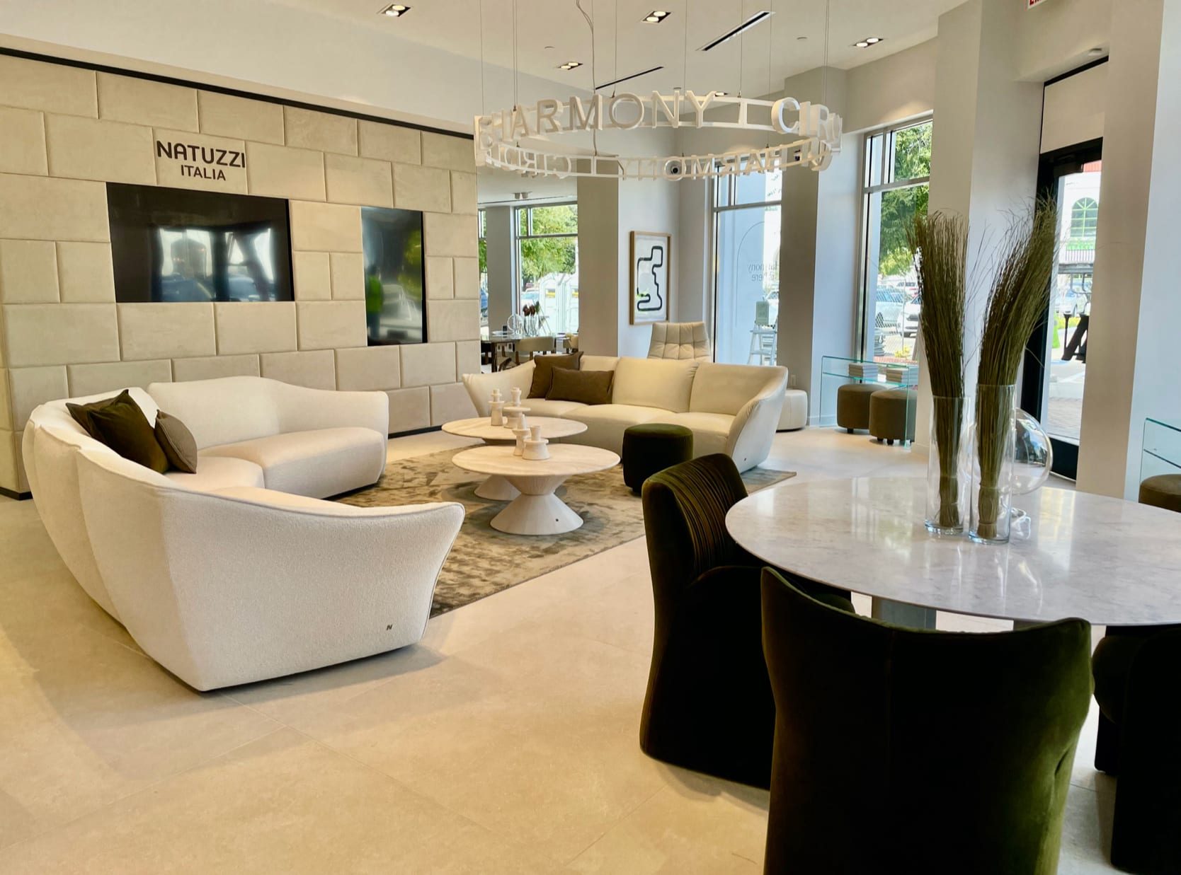 Second showroom presentation on the same footprint.